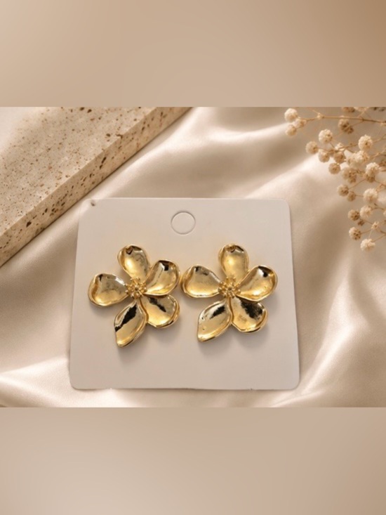 Source Unknown Jewelry - Shiny Gold Floral Petal Earrings FAST SHIPPING!!
